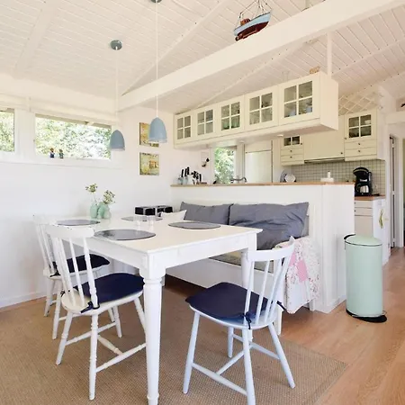 別荘 3 Bedroom Cozy In *