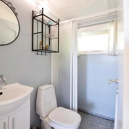 3 Bedroom Cozy In *